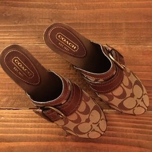 Coach Clog